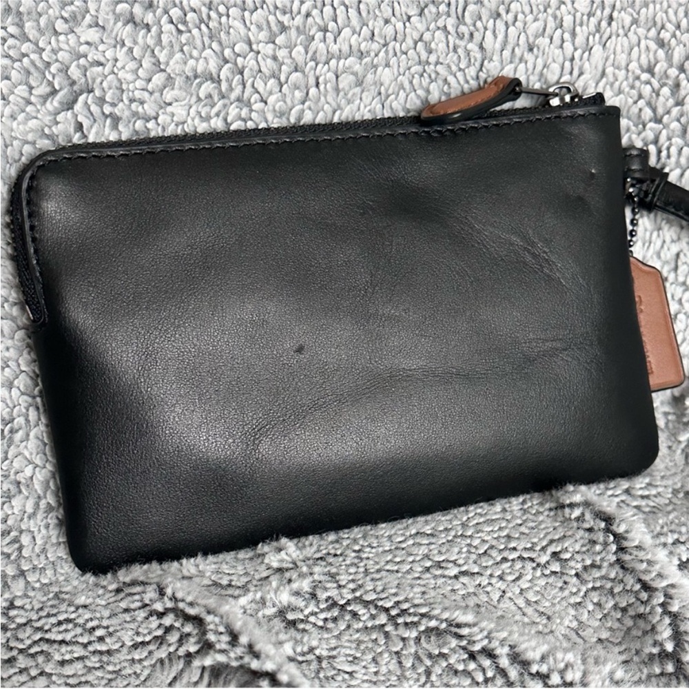Coach Limited Edition Mickey Mouse Leather corner zip Wristlet in Box EUC - Picture 5 of 16